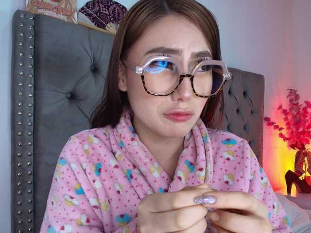 MiiaParis's BongaCams show and profile