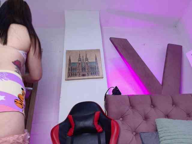 MiiaParis webcam