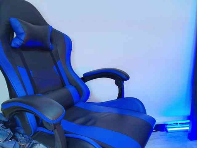 MiiaParis Live Webcam on BongaCams