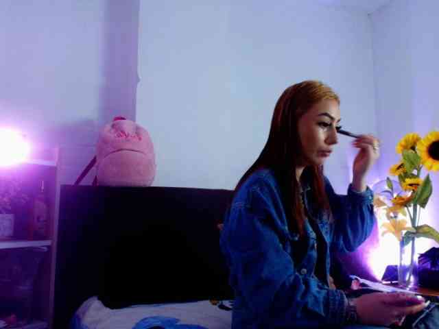 MiiaParis webcam