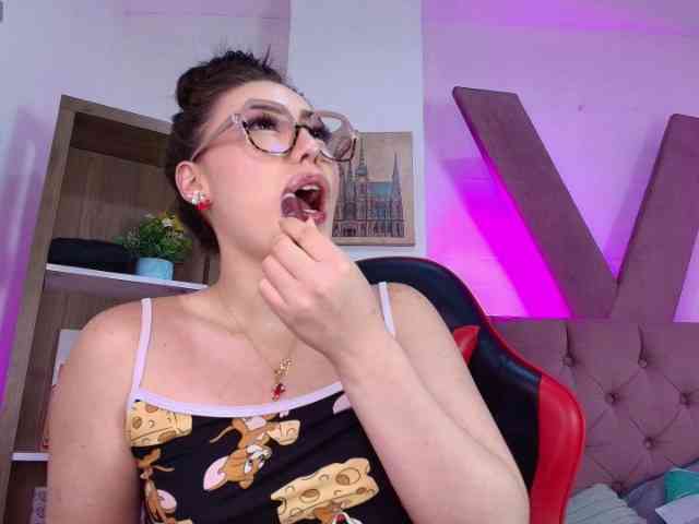MiiaParis webcam