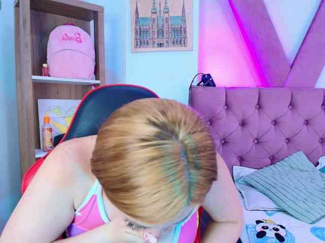 MiiaParis webcam