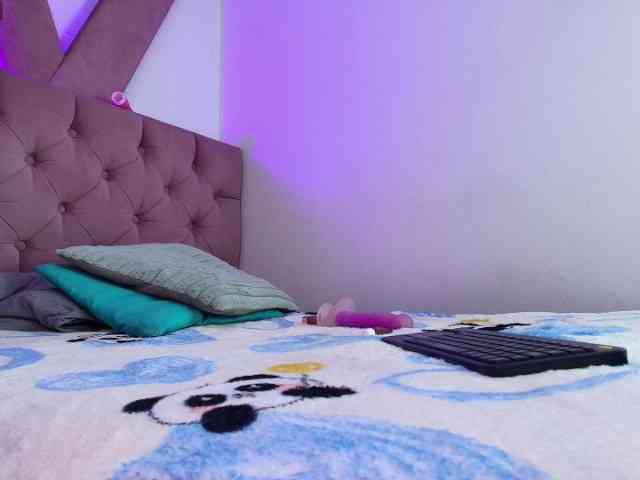 MiiaParis webcam