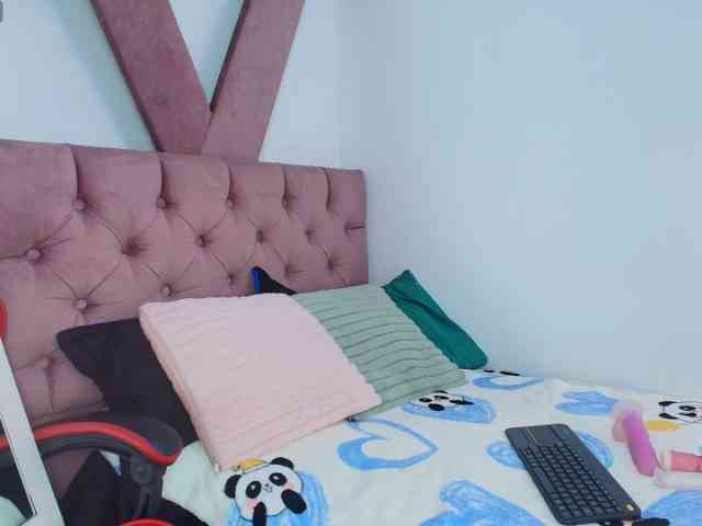 MiiaParis webcam