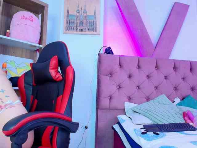 MiiaParis webcam