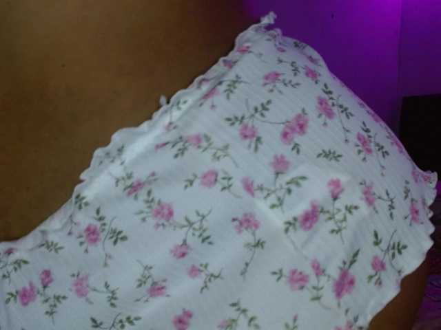 Aleja-wish live cam on BongaCams