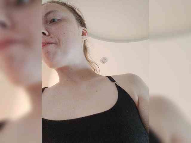 DYAVOLICA webcam