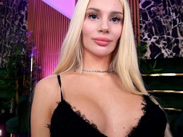 BarbieKara live cam