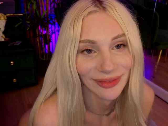 BarbieKara Live Webcam on BongaCams