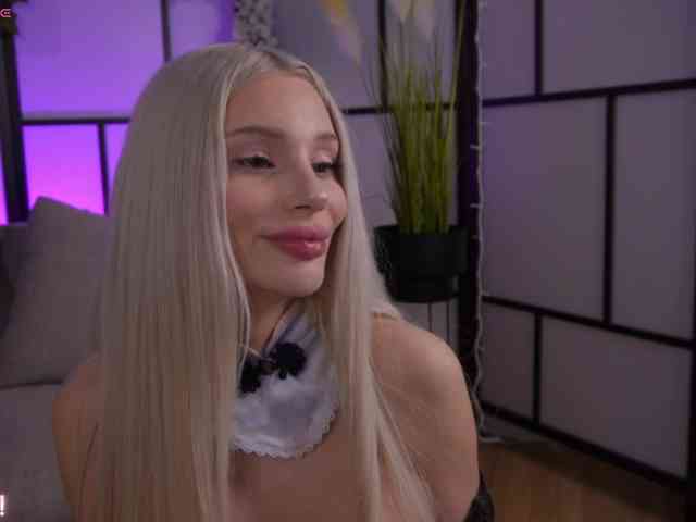 BarbieKara Live Webcam on BongaCams