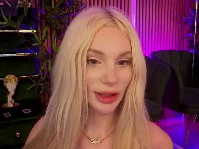 BarbieKara Live Webcam on BongaCams