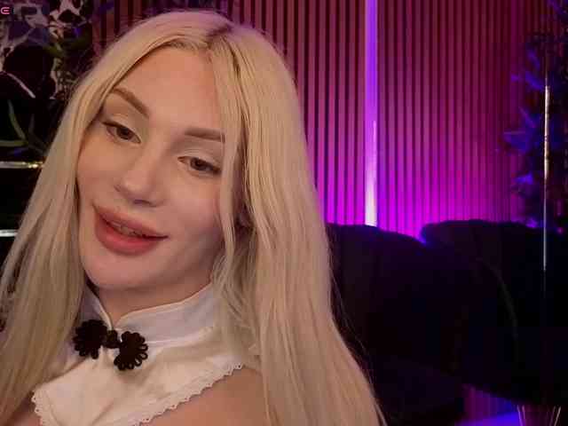 BarbieKara Live Webcam on BongaCams