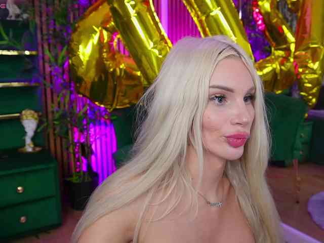 BarbieKara Sex Cam Show