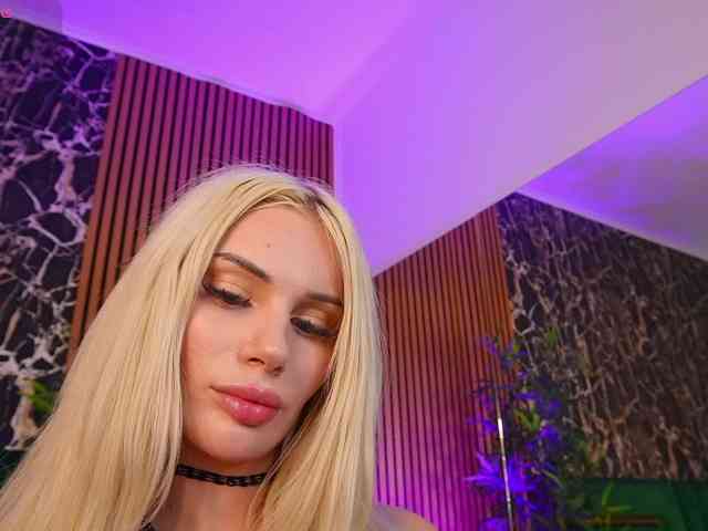 BarbieKara Sex Cam Show