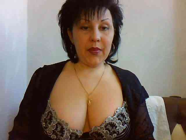 ShokoladPusss-XxX webcam