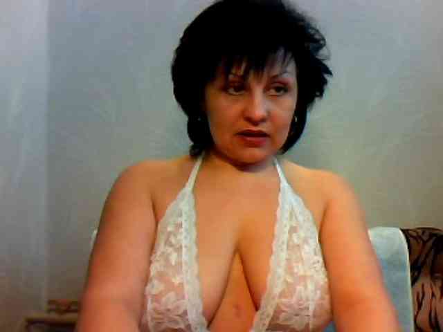 ChokoPiss-69 webcam