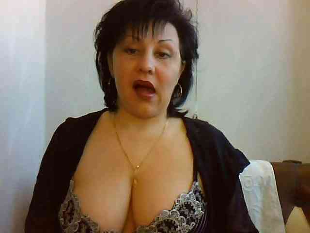 ShokoladPusss-XxX webcam