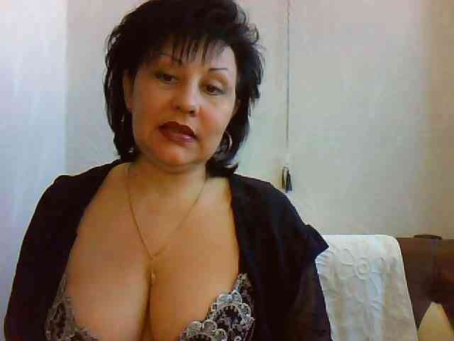 ChokoPiss-69 webcam