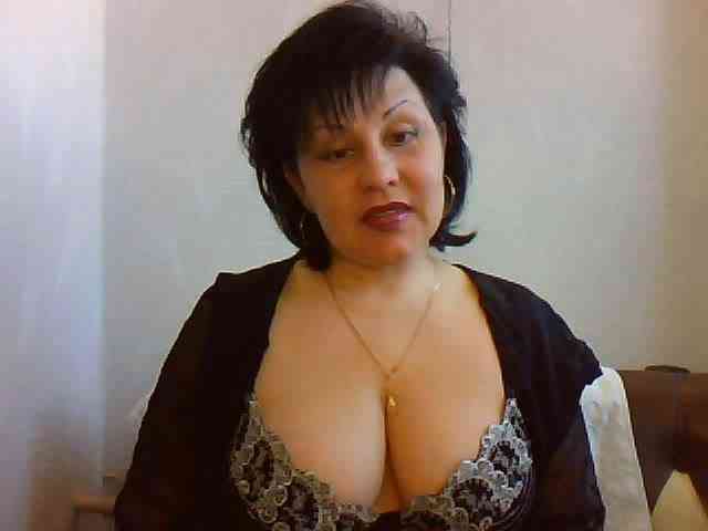 ChokoPiss-69 webcam