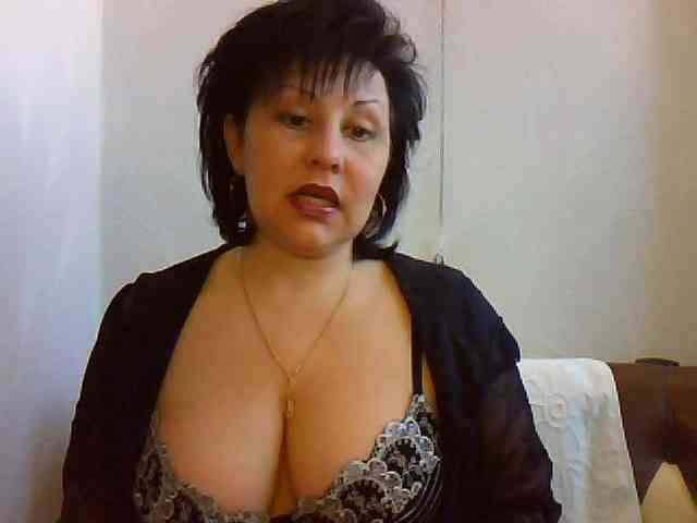 ChokoPiss-69 webcam