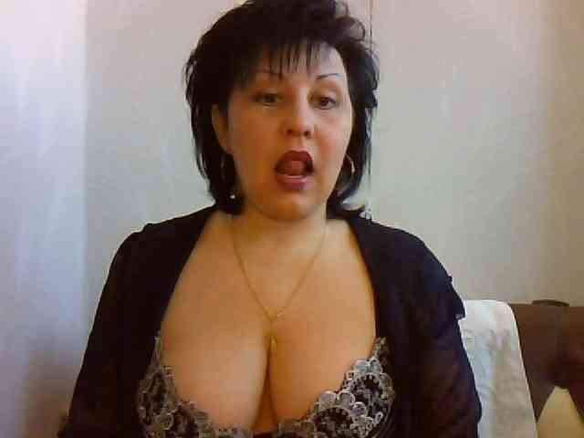 SweetPussyZvZ webcam