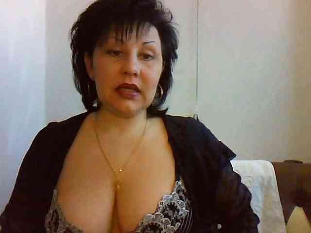 ChokoPiss-69 webcam