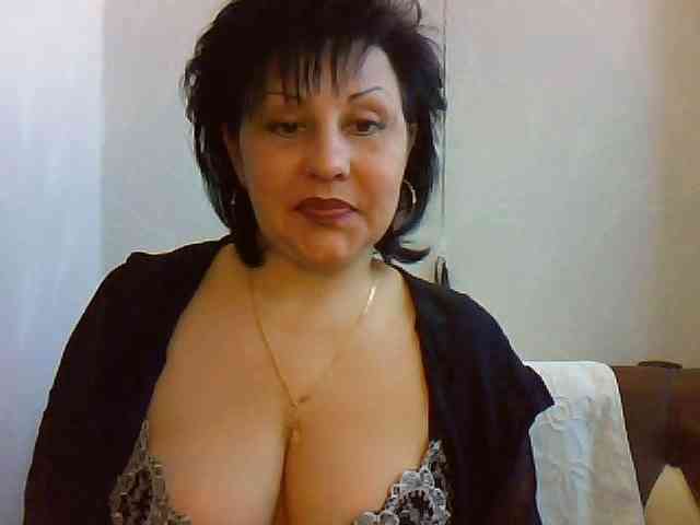 ChokoPiss-69 webcam
