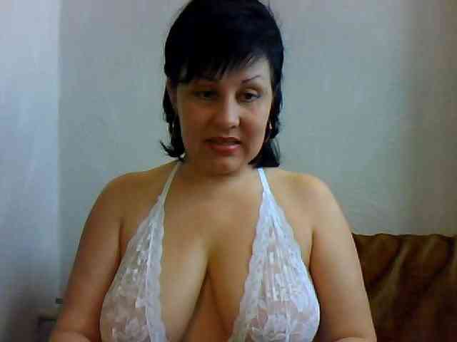 ChokoPiss-69 webcam