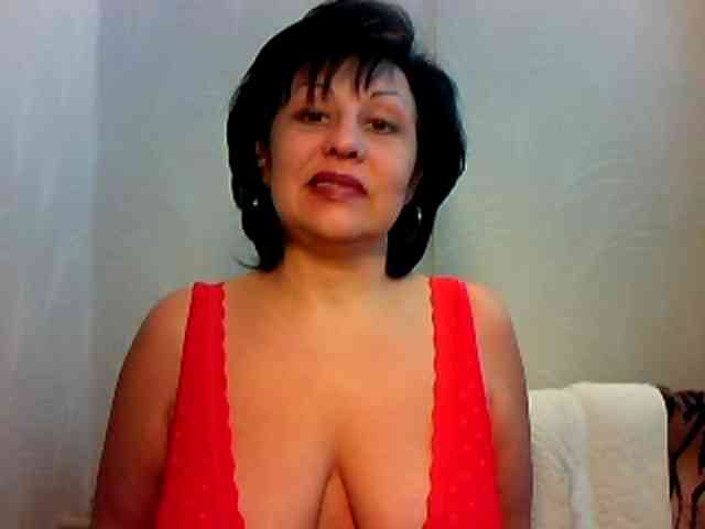 ShokoladPusss-XxX webcam