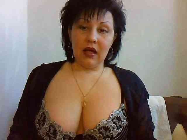 ShokoladPusss-XxX webcam