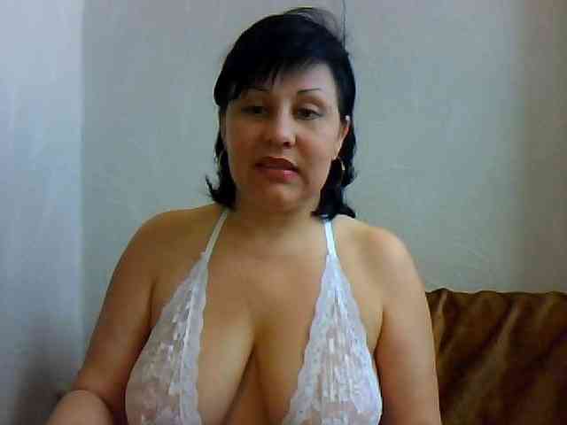 SweetPussyZvZ webcam