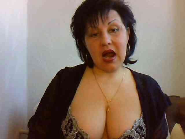 ChokoPiss-69 webcam