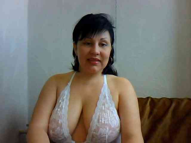 ChokoPiss-69 webcam