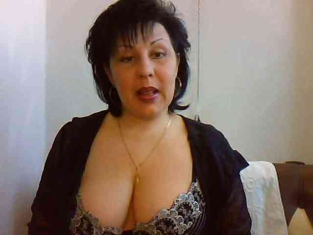 ChokoPiss-69 webcam
