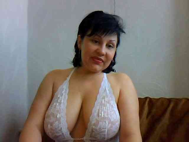 ShokoladPusss-XxX webcam