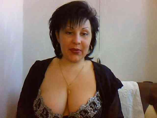ChokoPiss-69 webcam