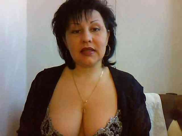 ChokoPiss-69 webcam