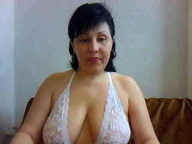 ChokoPiss-69 webcam