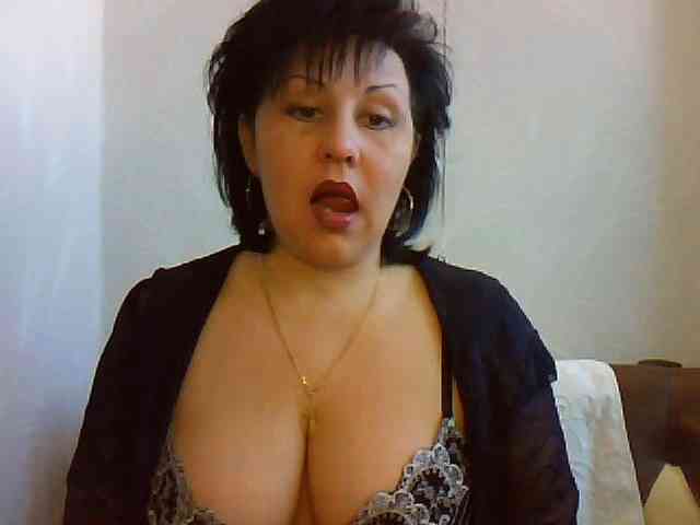 SweetPussyZvZ webcam