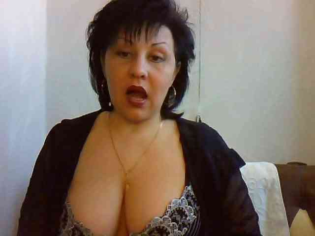 ChokoPiss-69 webcam