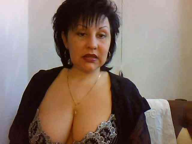 ChokoPiss-69 webcam