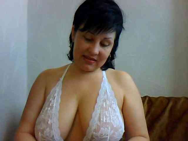 ChokoPiss-69 webcam