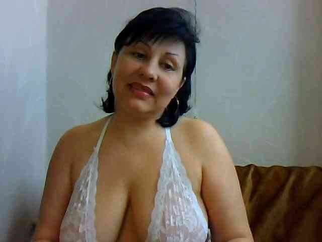 ShokoladPusss-XxX webcam