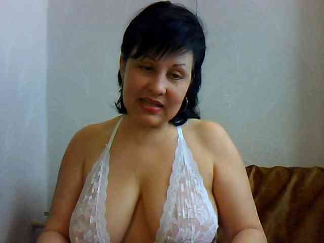 ChokoPiss-69 webcam