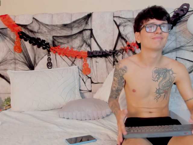 diana-santy live cam on BongaCams