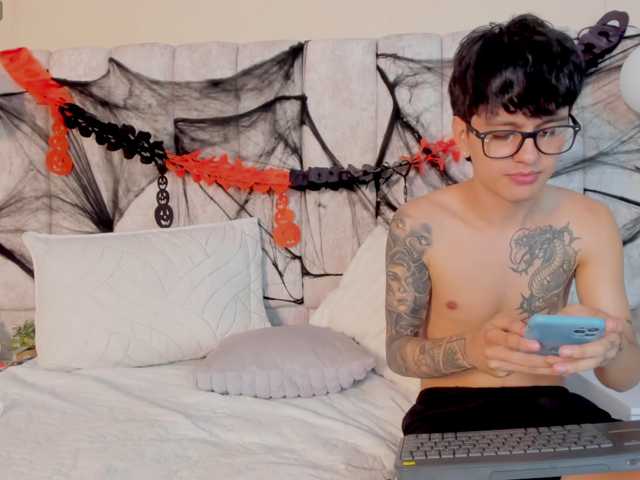 diana-santy live cam on BongaCams