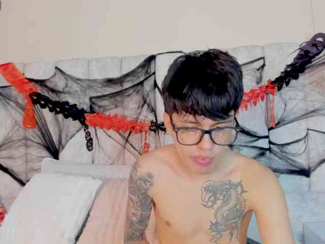 diana-santy live couple cam on bongacams