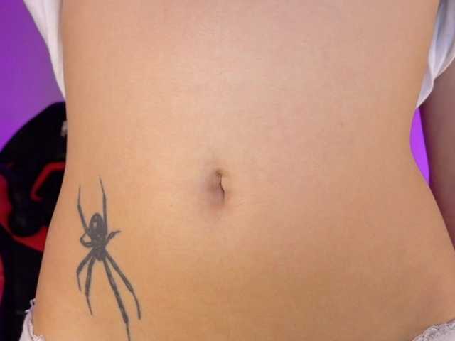 LolaMustaine's BongaCams show and profile