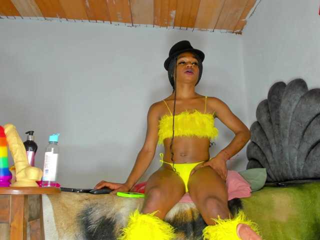 vicky-hot