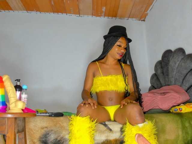 vicky-hot